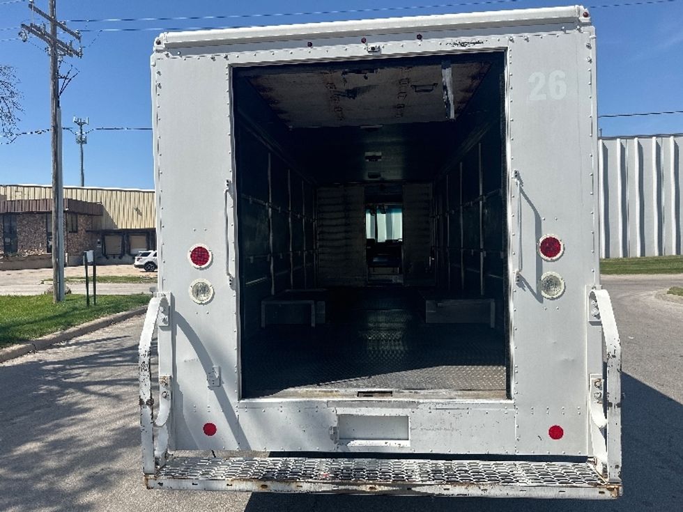 Walk-in Van (Step Van)-Light and Medium Duty Trucks-Freightliner-2018-MT45-Omaha-NE-152,596\n\t\tmiles-$ 45,500 - Image 8