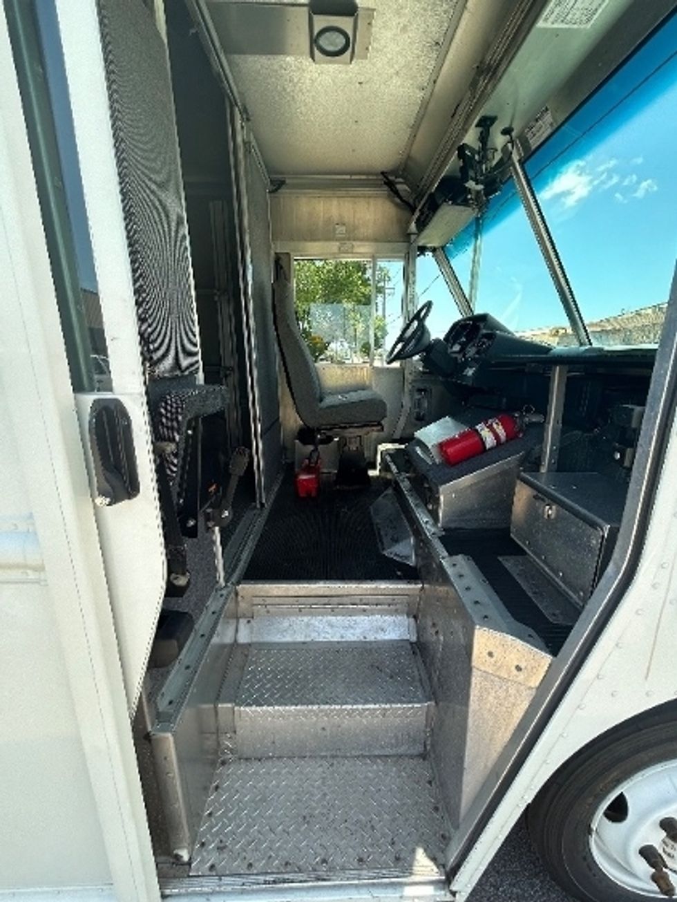 Walk-in Van (Step Van)-Light and Medium Duty Trucks-Freightliner-2018-MT45-Omaha-NE-159,666\n\t\tmiles-$ 45,750 - Image 16