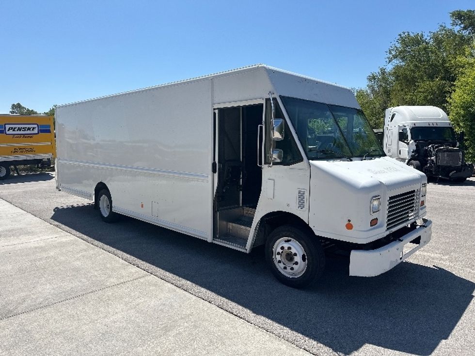 Walk-in Van (Step Van)-Light and Medium Duty Trucks-Freightliner-2018-MT45-Omaha-NE-179,816\n\t\tmiles-$ 44,500 - Image 1