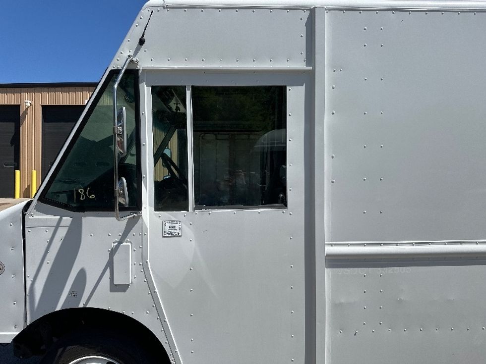 Walk-in Van (Step Van)-Light and Medium Duty Trucks-Freightliner-2018-MT45-Omaha-NE-179,816\n\t\tmiles-$ 44,500 - Image 15