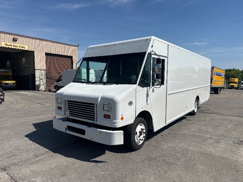 Walk-in Van (Step Van)-Light and Medium Duty Trucks-Freightliner-2018-MT45-Omaha-NE-98,220\n\t\tmiles-$ 49,250 - Image 3