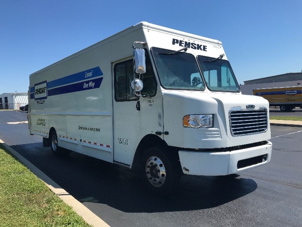 2019 Ford E-350 photo 2
