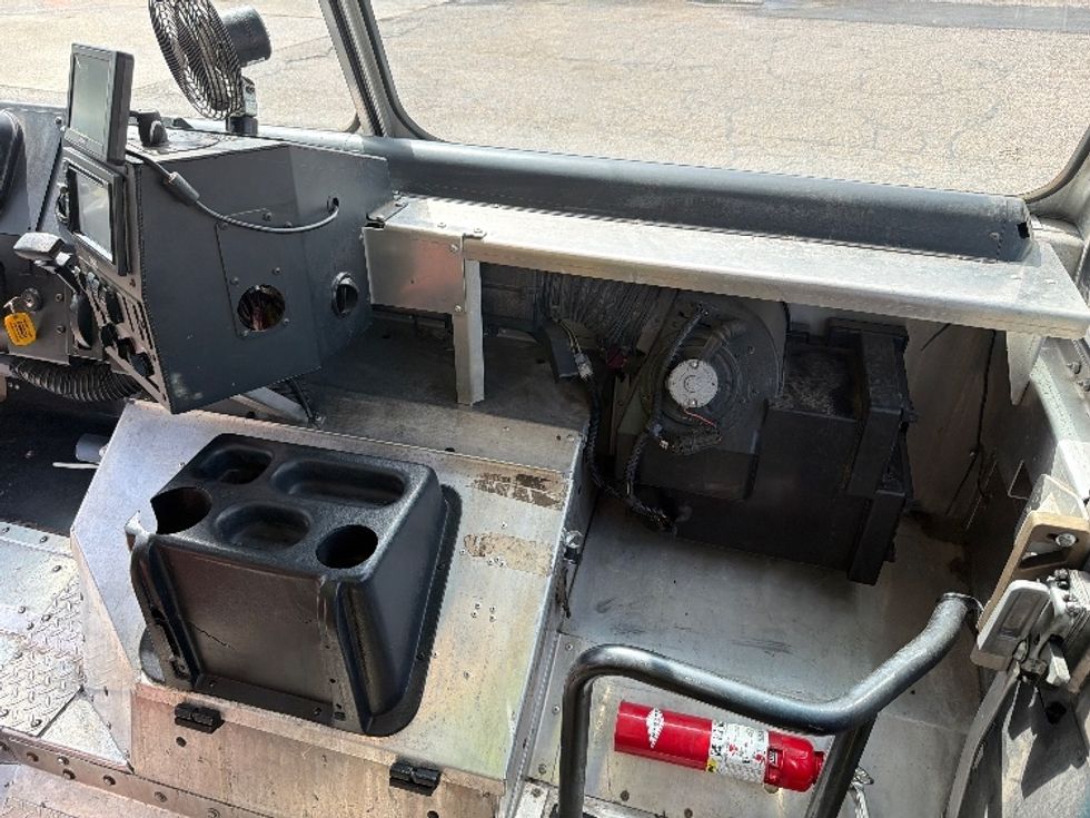 Walk-in Van (Step Van)-Light and Medium Duty Trucks-Freightliner-2021-MT45G-Earth City-MO-56,603\n\t\tmiles-$ 69,500 - Image 20
