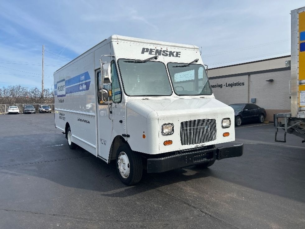 Walk-in Van (Step Van)-Light and Medium Duty Trucks-Freightliner-2021-MT45G-Milwaukee-WI-31,898\n\t\tmiles-$ 63,000 - Image 1