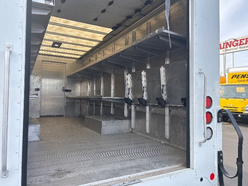 Walk-in Van (Step Van)-Light and Medium Duty Trucks-Freightliner-2021-MT45G-Milwaukee-WI-31,898\n\t\tmiles-$ 63,000 - Image 10