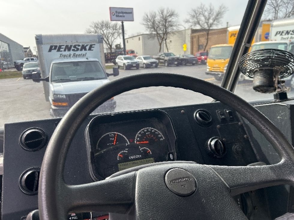 Walk-in Van (Step Van)-Light and Medium Duty Trucks-Freightliner-2021-MT45G-Milwaukee-WI-31,898\n\t\tmiles-$ 63,000 - Image 15