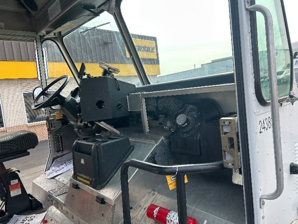 Walk-in Van (Step Van)-Light and Medium Duty Trucks-Freightliner-2021-MT45G-Milwaukee-WI-31,898\n\t\tmiles-$ 63,000 - Image 18