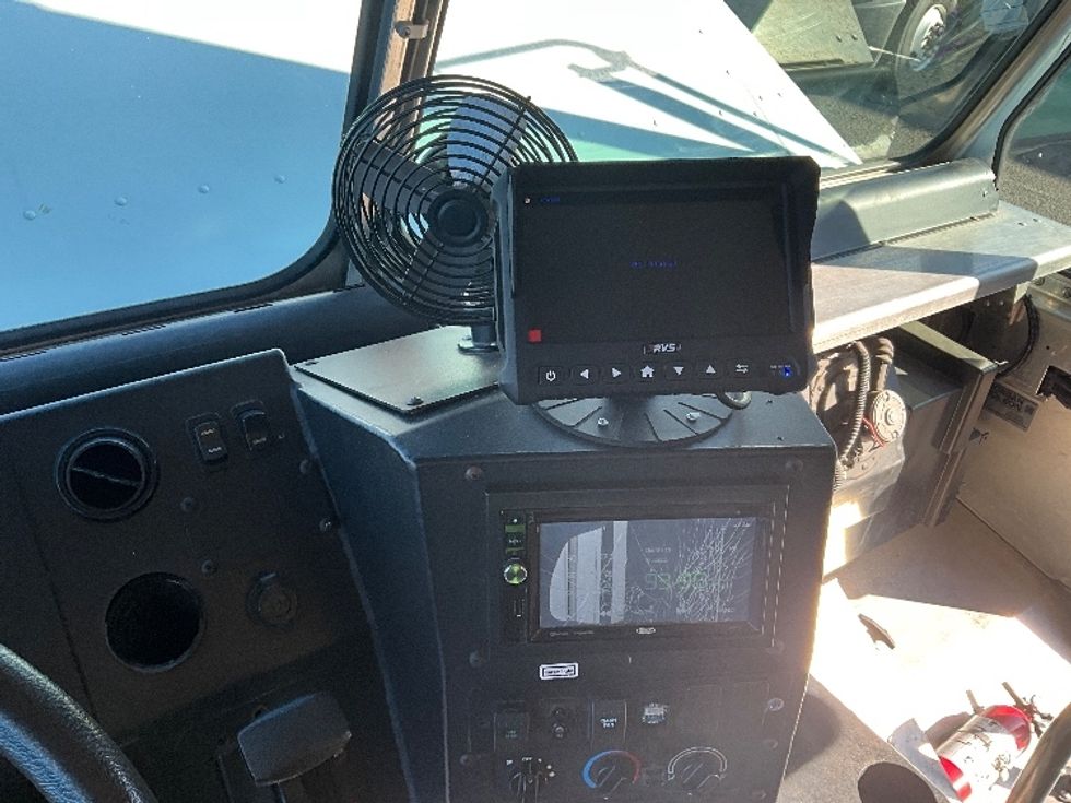 Walk-in Van (Step Van)-Light and Medium Duty Trucks-Freightliner-2021-MT45G-Sterling-VA-40,250\n\t\tmiles-$ 58,000 - Image 24