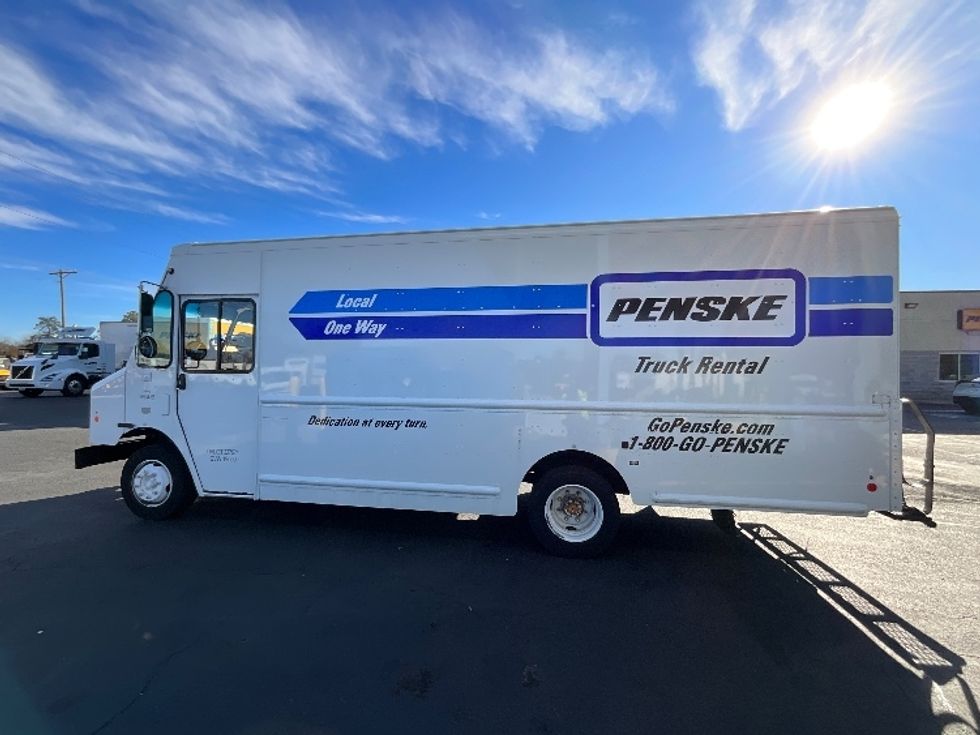 Walk-in Van (Step Van)-Light and Medium Duty Trucks-Freightliner-2021-MT45G-Sterling-VA-40,250\n\t\tmiles-$ 58,000 - Image 4