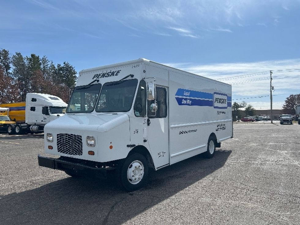 Walk-in Van (Step Van)-Light and Medium Duty Trucks-Freightliner-2022-MT45G-Brooklyn Park-MN-75,709\n\t\tmiles-$ 63,750 - Image 3