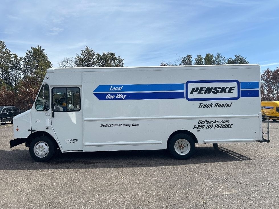 Walk-in Van (Step Van)-Light and Medium Duty Trucks-Freightliner-2022-MT45G-Brooklyn Park-MN-75,709\n\t\tmiles-$ 63,750 - Image 4