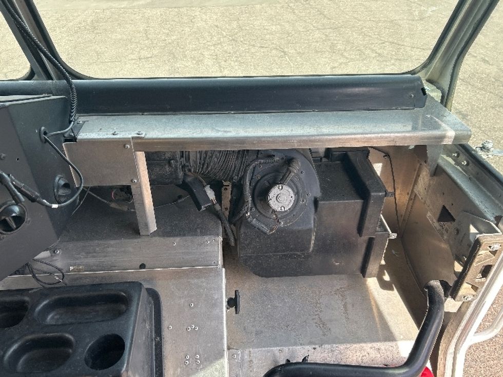 Walk-in Van (Step Van)-Light and Medium Duty Trucks-Freightliner-2022-MT45G-Brooklyn Park-MN-75,709\n\t\tmiles-$ 63,750 - Image 20