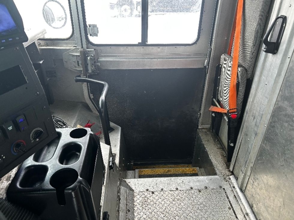 Walk-in Van (Step Van)-Light and Medium Duty Trucks-Freightliner-2022-MT45G-Indianapolis-IN-51,358\n\t\tmiles-$ 63,500 - Image 16