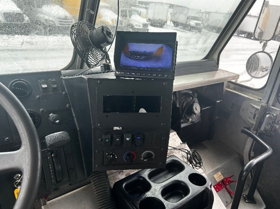 Walk-in Van (Step Van)-Light and Medium Duty Trucks-Freightliner-2022-MT45G-Indianapolis-IN-51,358\n\t\tmiles-$ 63,500 - Image 15