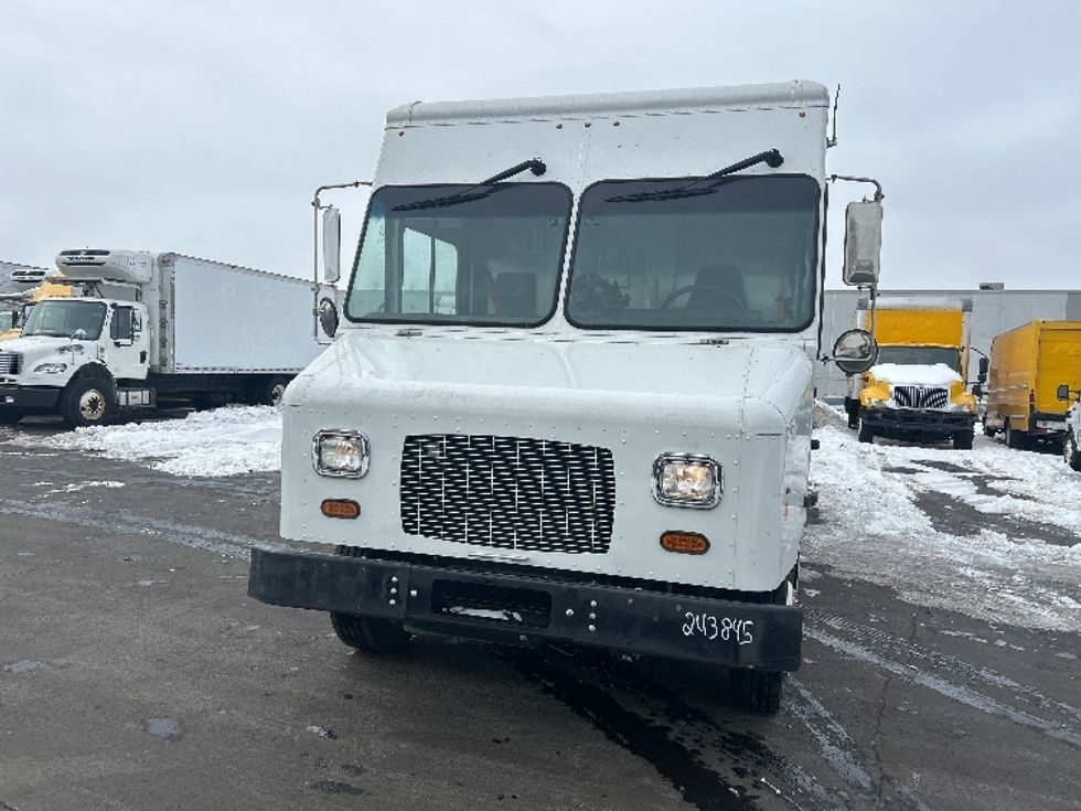 Walk-in Van (Step Van)-Light and Medium Duty Trucks-Freightliner-2022-MT45G-Indianapolis-IN-51,358\n\t\tmiles-$ 63,500 - Image 2