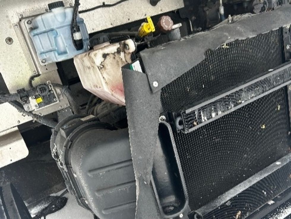 Walk-in Van (Step Van)-Light and Medium Duty Trucks-Freightliner-2022-MT45G-Indianapolis-IN-51,358\n\t\tmiles-$ 63,500 - Image 21