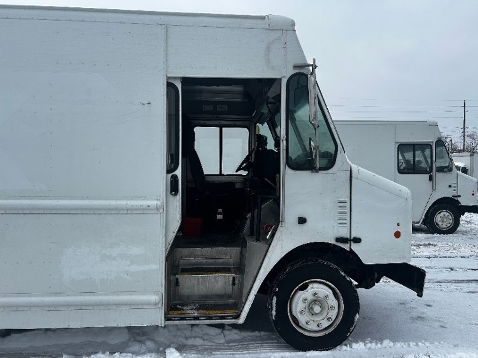 Walk-in Van (Step Van)-Light and Medium Duty Trucks-Freightliner-2022-MT45G-Indianapolis-IN-66,000\n\t\tmiles-$ 63,000 - Image 12