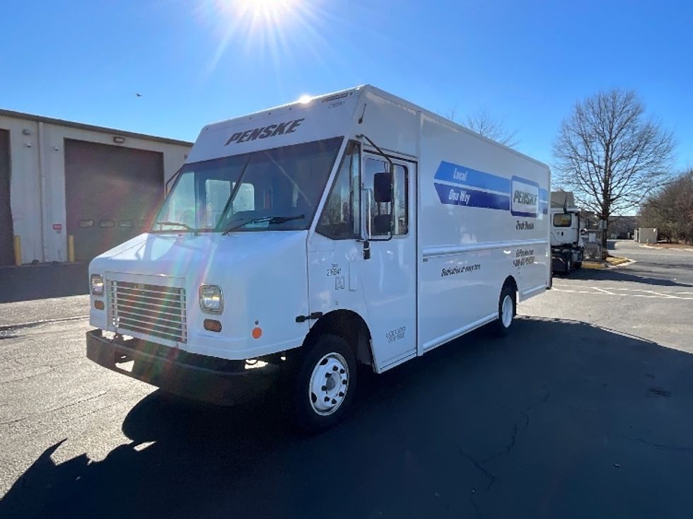 Walk-in Van (Step Van)-Light and Medium Duty Trucks-Freightliner-2022-MT45G-Manassas-VA-31,696\n\t\tmiles-$ 62,000 - Image 3