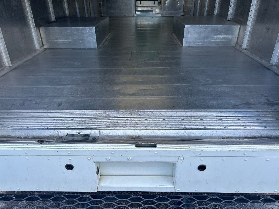 Walk-in Van (Step Van)-Light and Medium Duty Trucks-Freightliner-2022-MT45G-Memphis-TN-61,393\n\t\tmiles-$ 69,750 - Image 9