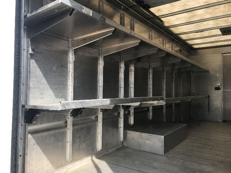 Walk-in Van (Step Van)-Light and Medium Duty Trucks-Freightliner-2022-MT45G-Milwaukee-WI-51,310\n\t\tmiles-$ 61,750 - Image 10