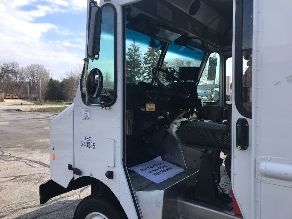 Walk-in Van (Step Van)-Light and Medium Duty Trucks-Freightliner-2022-MT45G-Milwaukee-WI-51,310\n\t\tmiles-$ 61,750 - Image 16