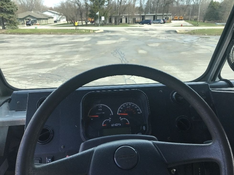 Walk-in Van (Step Van)-Light and Medium Duty Trucks-Freightliner-2022-MT45G-Milwaukee-WI-51,310\n\t\tmiles-$ 61,750 - Image 18