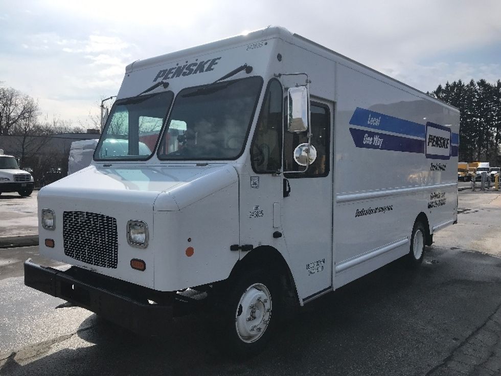 Walk-in Van (Step Van)-Light and Medium Duty Trucks-Freightliner-2022-MT45G-Milwaukee-WI-51,310\n\t\tmiles-$ 61,750 - Image 3