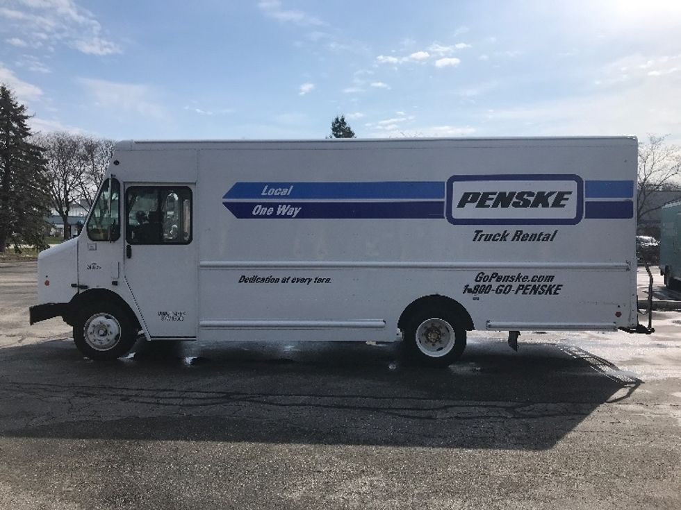 Walk-in Van (Step Van)-Light and Medium Duty Trucks-Freightliner-2022-MT45G-Milwaukee-WI-51,310\n\t\tmiles-$ 61,750 - Image 4
