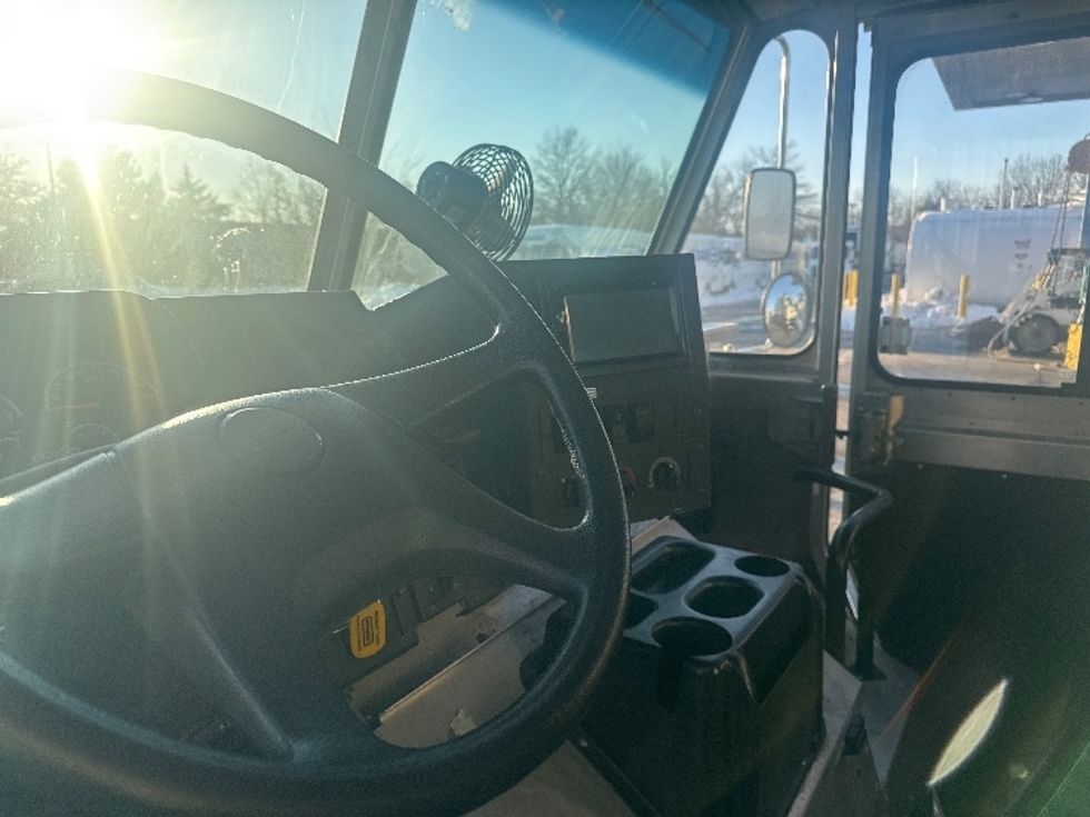 Walk-in Van (Step Van)-Light and Medium Duty Trucks-Freightliner-2022-MT45G-Sterling-VA-43,001\n\t\tmiles-$ 61,750 - Image 16