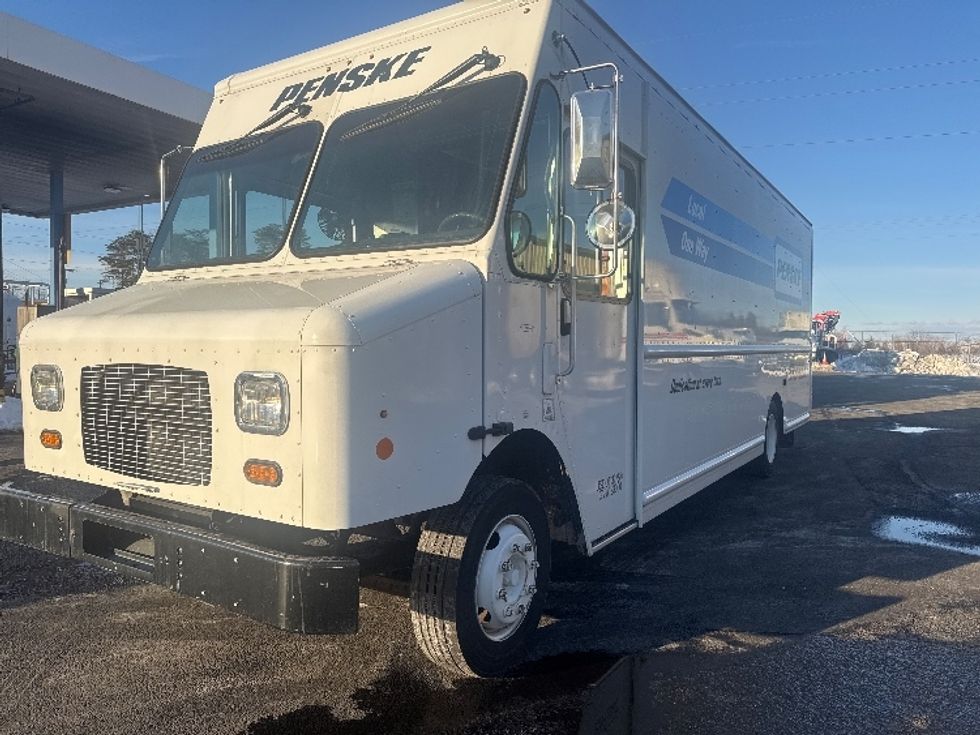 Walk-in Van (Step Van)-Light and Medium Duty Trucks-Freightliner-2022-MT45G-Sterling-VA-43,001\n\t\tmiles-$ 61,750 - Image 3