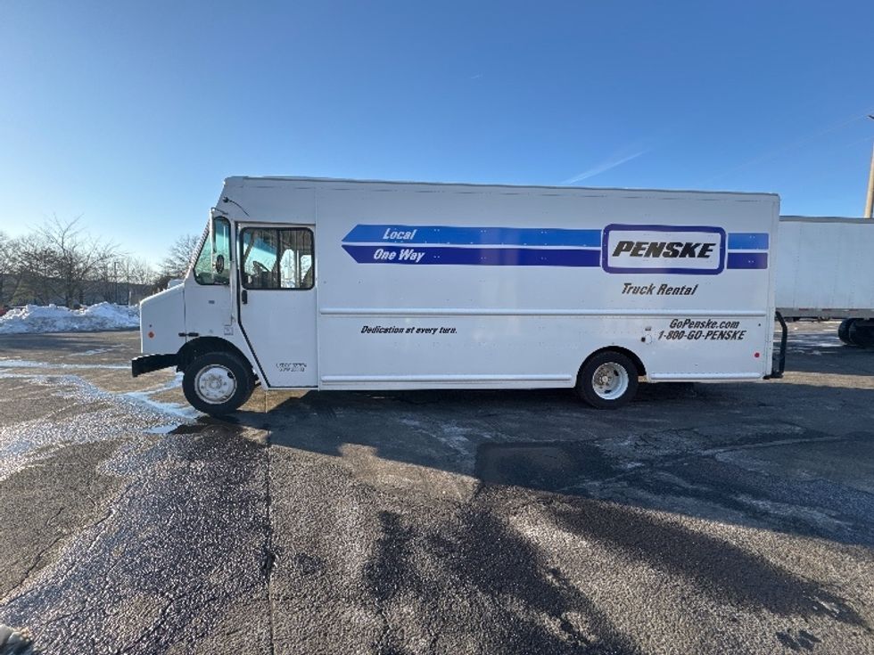 Walk-in Van (Step Van)-Light and Medium Duty Trucks-Freightliner-2022-MT45G-Sterling-VA-43,001\n\t\tmiles-$ 61,750 - Image 4