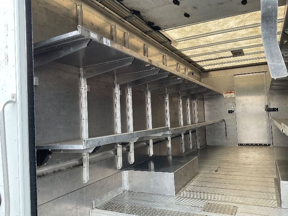 Walk-in Van (Step Van)-Light and Medium Duty Trucks-Freightliner-2022-MT55G-Indianapolis-IN-46,225\n\t\tmiles-$ 69,000 - Image 10