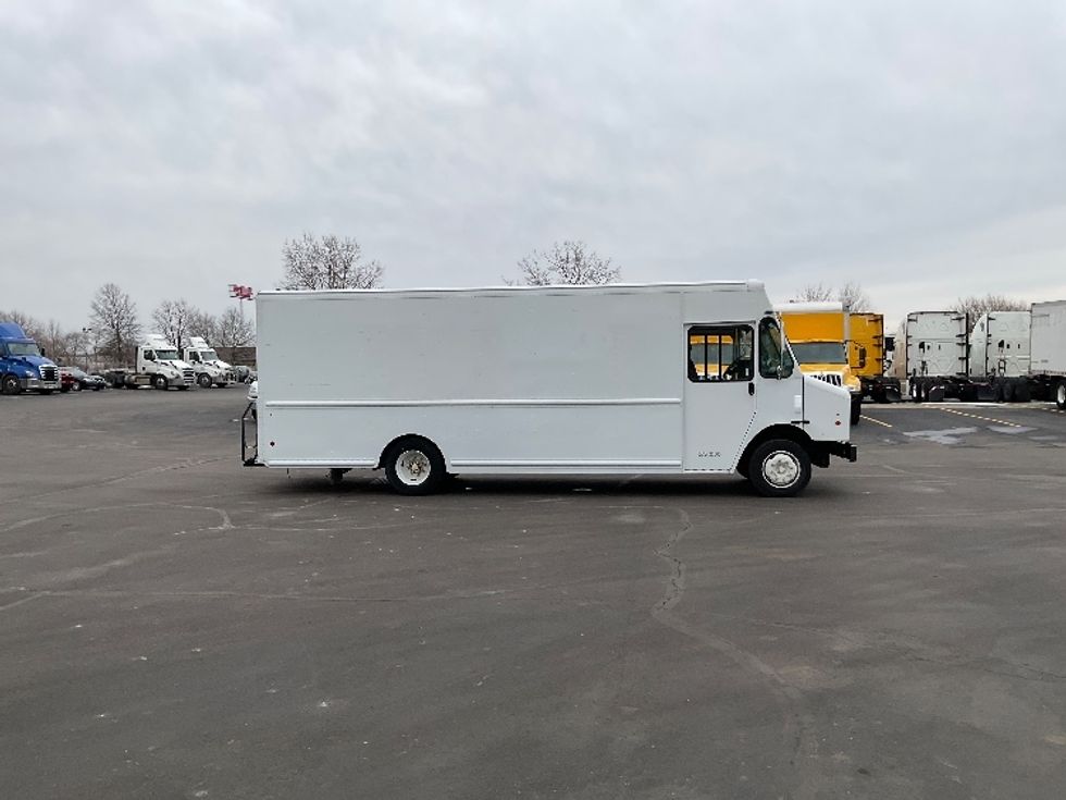 Walk-in Van (Step Van)-Light and Medium Duty Trucks-Freightliner-2022-MT55G-Indianapolis-IN-46,225\n\t\tmiles-$ 69,000 - Image 14