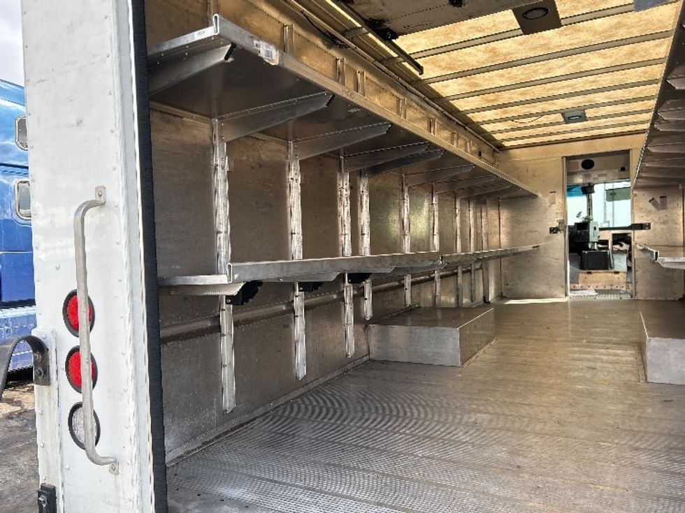 Walk-in Van (Step Van)-Light and Medium Duty Trucks-Freightliner-2022-MT55G-Indianapolis-IN-58,923\n\t\tmiles-$ 68,500 - Image 11