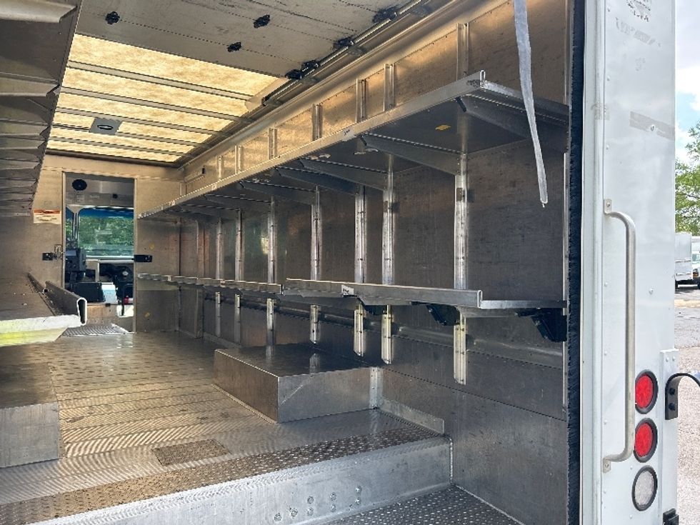 Walk-in Van (Step Van)-Light and Medium Duty Trucks-Freightliner-2022-MT55G-Memphis-TN-54,777\n\t\tmiles-$ 74,000 - Image 11