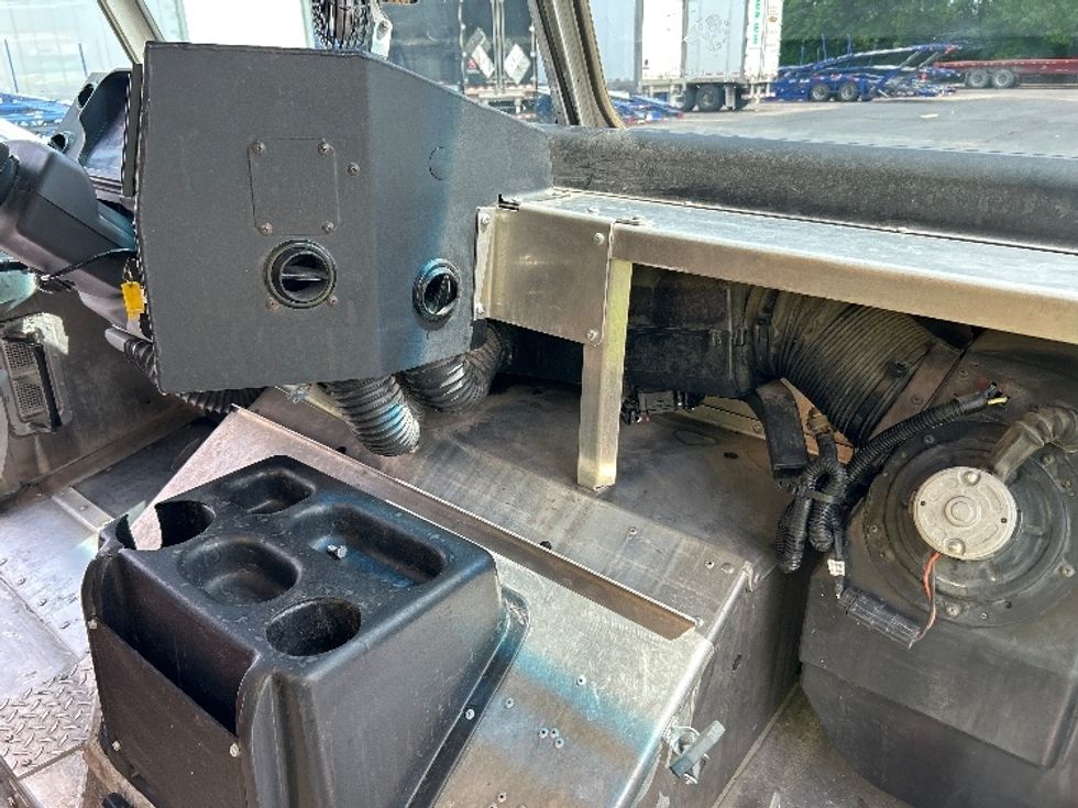 Walk-in Van (Step Van)-Light and Medium Duty Trucks-Freightliner-2022-MT55G-Memphis-TN-54,777\n\t\tmiles-$ 74,000 - Image 19
