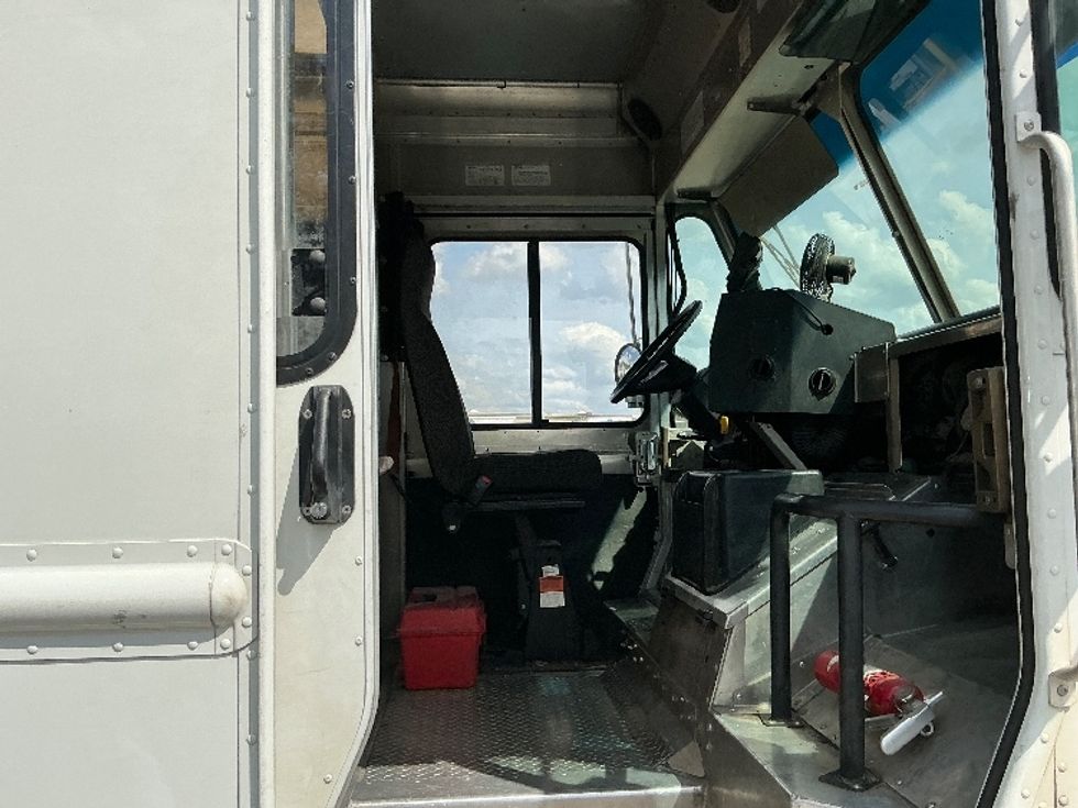 Walk-in Van (Step Van)-Light and Medium Duty Trucks-Freightliner-2022-MT55G-Memphis-TN-55,434\n\t\tmiles-$ 68,750 - Image 16