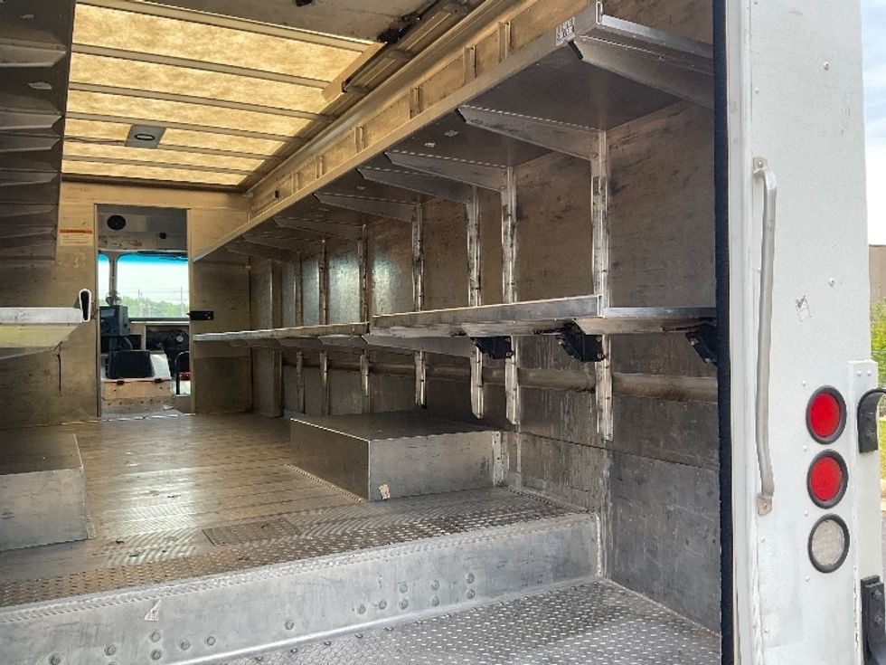 Walk-in Van (Step Van)-Light and Medium Duty Trucks-Freightliner-2022-MT55G-Memphis-TN-63,699\n\t\tmiles-$ 71,250 - Image 12