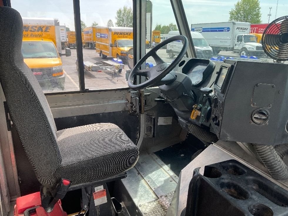 Walk-in Van (Step Van)-Light and Medium Duty Trucks-Freightliner-2022-MT55G-Memphis-TN-63,699\n\t\tmiles-$ 71,250 - Image 22
