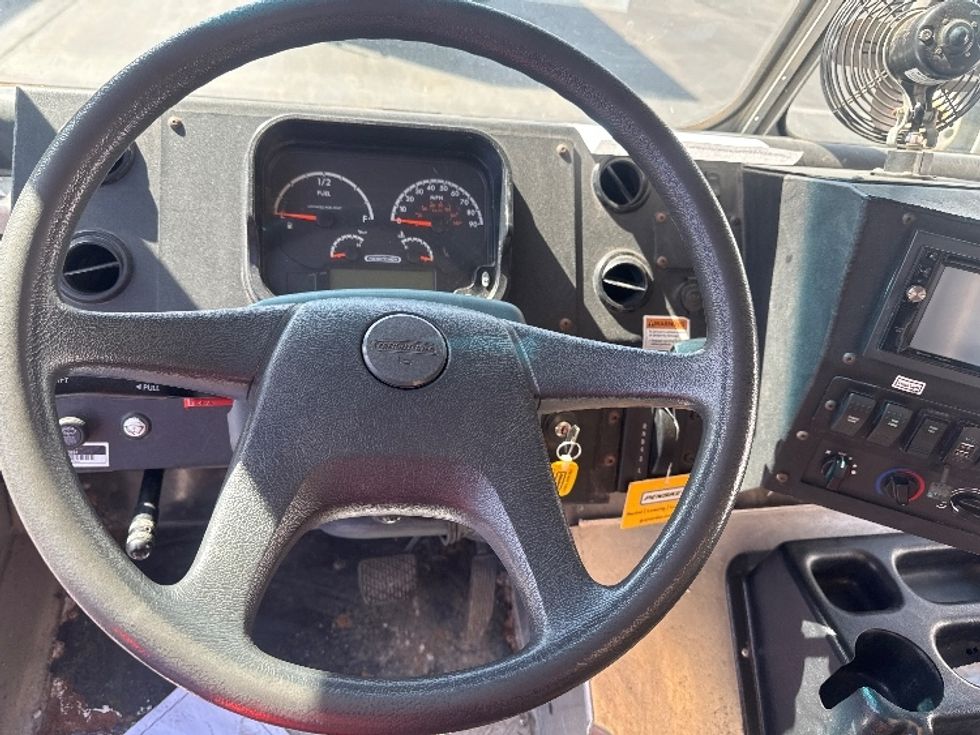 Walk-in Van (Step Van)-Light and Medium Duty Trucks-Freightliner-2022-MT55G-Milwaukee-WI-51,295\n\t\tmiles-$ 71,500 - Image 15