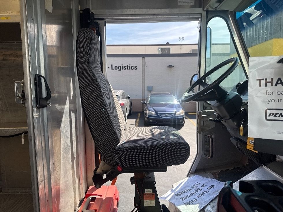 Walk-in Van (Step Van)-Light and Medium Duty Trucks-Freightliner-2022-MT55G-Milwaukee-WI-51,295\n\t\tmiles-$ 71,500 - Image 22