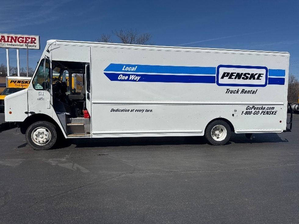 Walk-in Van (Step Van)-Light and Medium Duty Trucks-Freightliner-2022-MT55G-Milwaukee-WI-51,295\n\t\tmiles-$ 71,500 - Image 4
