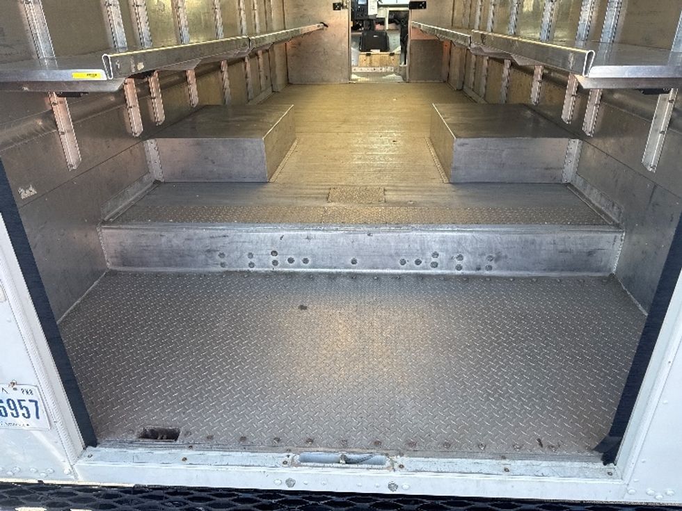 Walk-in Van (Step Van)-Light and Medium Duty Trucks-Freightliner-2022-MT55G-Milwaukee-WI-51,295\n\t\tmiles-$ 71,500 - Image 9