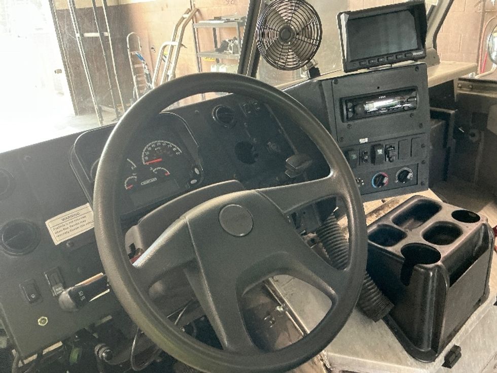 Walk-in Van (Step Van)-Light and Medium Duty Trucks-Freightliner-2022-MT55G-Olive Branch-MS-54,386\n\t\tmiles-$ 71,500 - Image 16