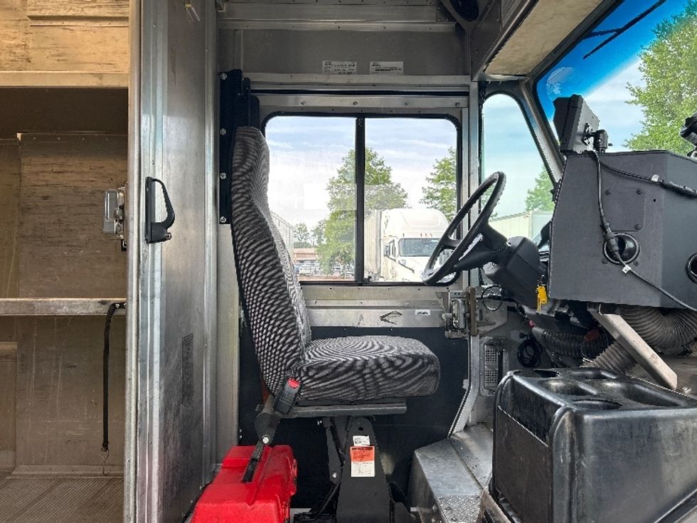 Walk-in Van (Step Van)-Light and Medium Duty Trucks-Freightliner-2022-MT55G-Olive Branch-MS-54,386\n\t\tmiles-$ 71,500 - Image 21