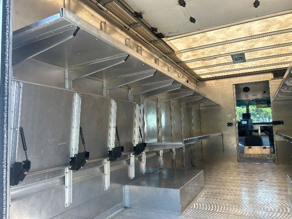 Walk-in Van (Step Van)-Light and Medium Duty Trucks-Freightliner-2022-MT55G-Pennsauken-NJ-46,702\n\t\tmiles-$ 69,250 - Image 10