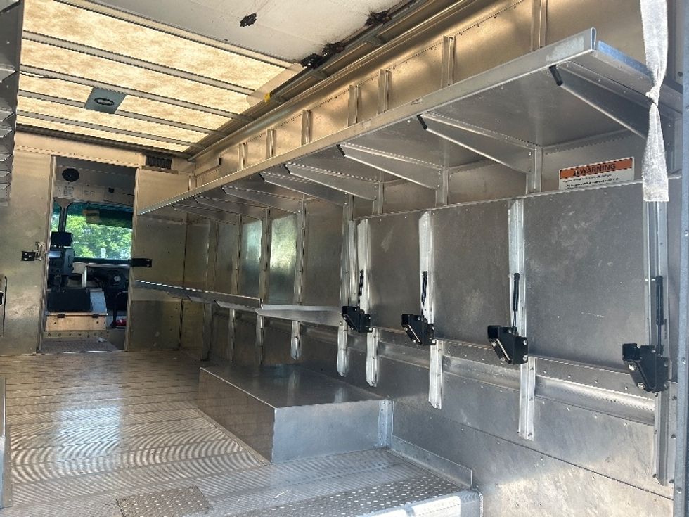 Walk-in Van (Step Van)-Light and Medium Duty Trucks-Freightliner-2022-MT55G-Pennsauken-NJ-46,702\n\t\tmiles-$ 69,250 - Image 11