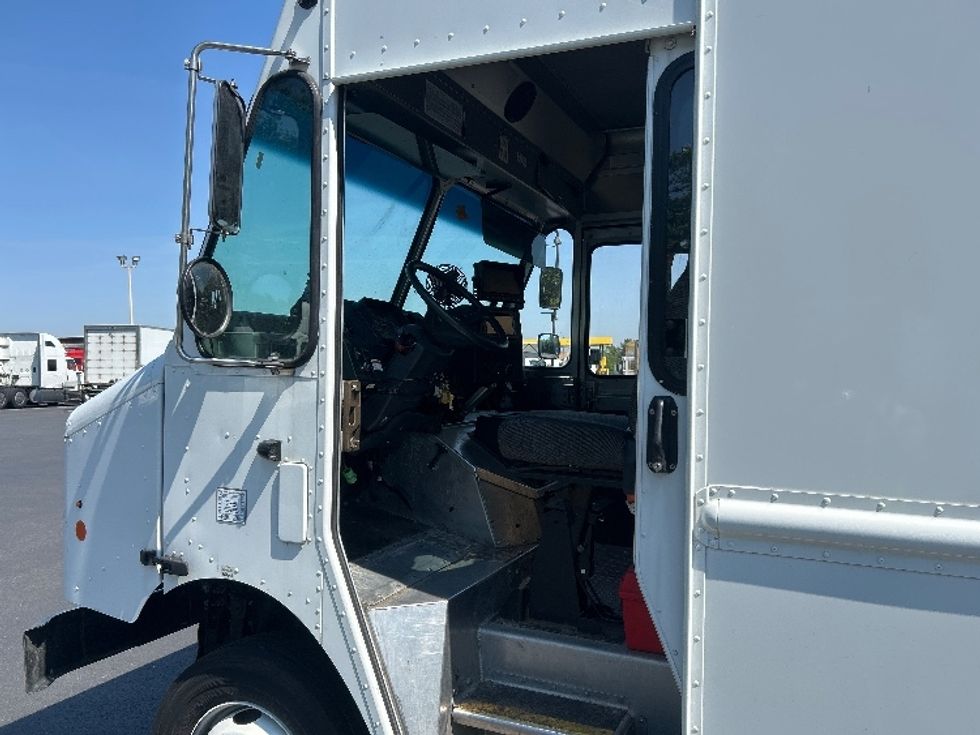 Walk-in Van (Step Van)-Light and Medium Duty Trucks-Freightliner-2022-MT55G-Pennsauken-NJ-46,702\n\t\tmiles-$ 69,250 - Image 15
