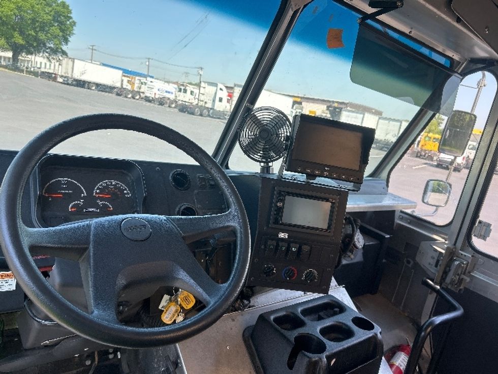 Walk-in Van (Step Van)-Light and Medium Duty Trucks-Freightliner-2022-MT55G-Pennsauken-NJ-46,702\n\t\tmiles-$ 69,250 - Image 16