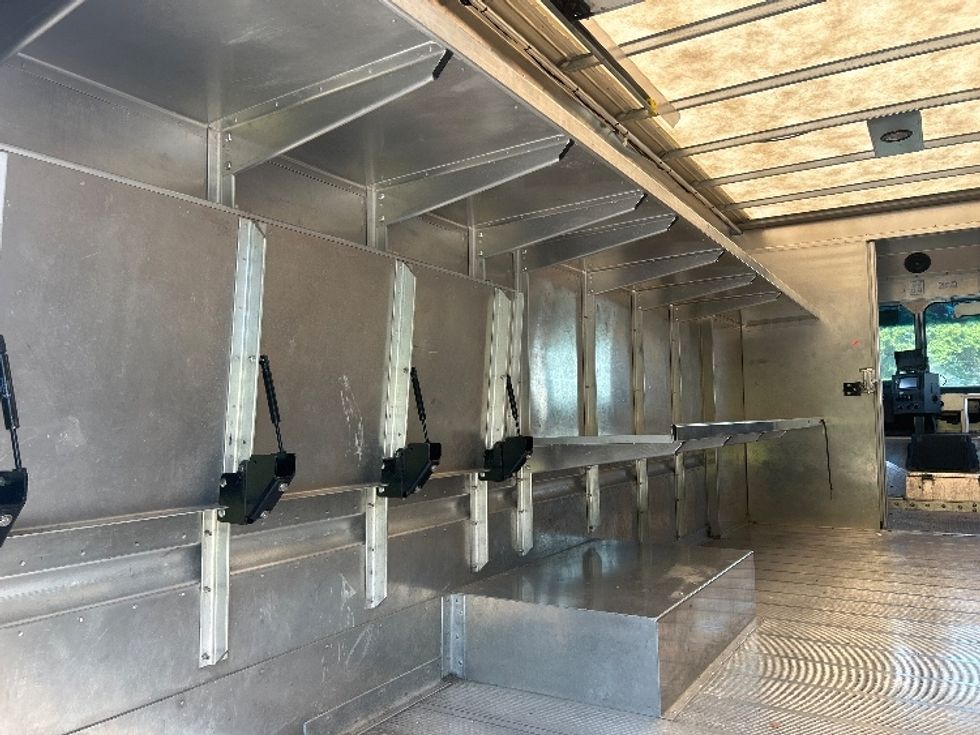 Walk-in Van (Step Van)-Light and Medium Duty Trucks-Freightliner-2022-MT55G-Pennsauken-NJ-82,426\n\t\tmiles-$ 66,000 - Image 10